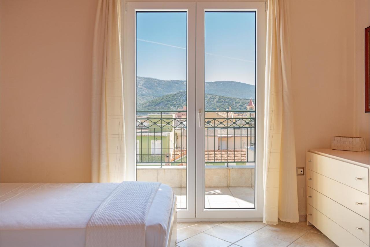 Grand Square Apartment Argostoli  Eksteriør bilde